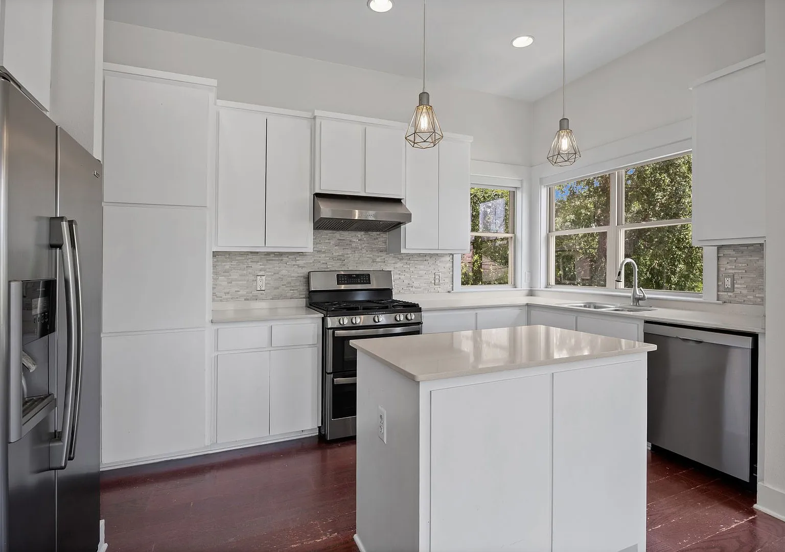 Fabulous 3-Story Home with Views — Photo 4