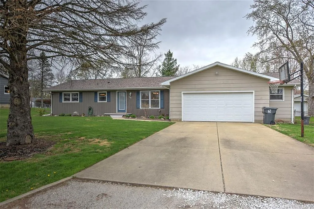 630 Maddox Dr photo 1