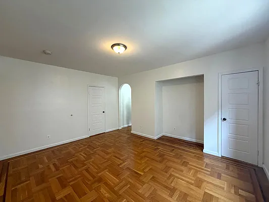Bedroom, photo 1