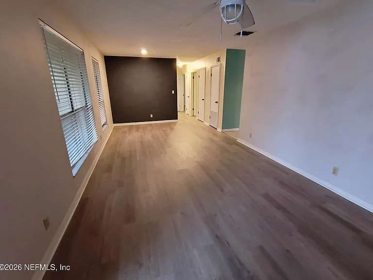 1183 Violet St — Photo 7
