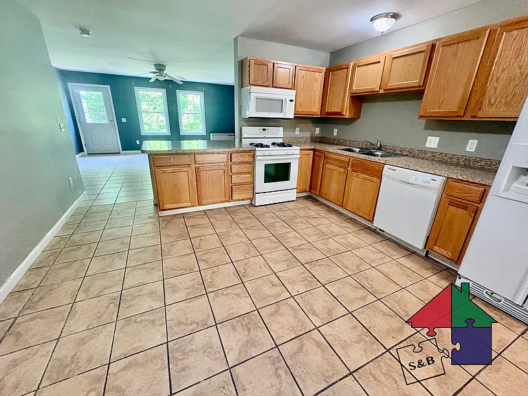 33 Green St #107 — Photo 4