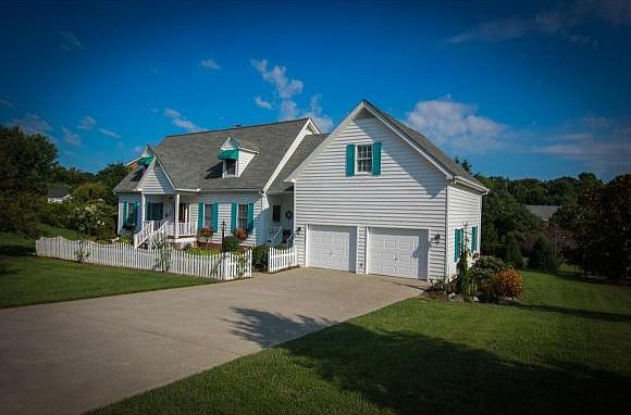 1st image of 1 Summerfield Cir