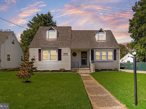 223 Temple Blvd, Palmyra, NJ 08065