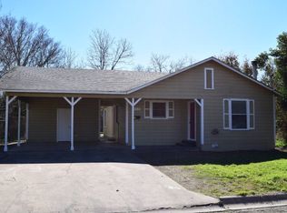 613 Robinson Ave, Kerrville, TX 78028