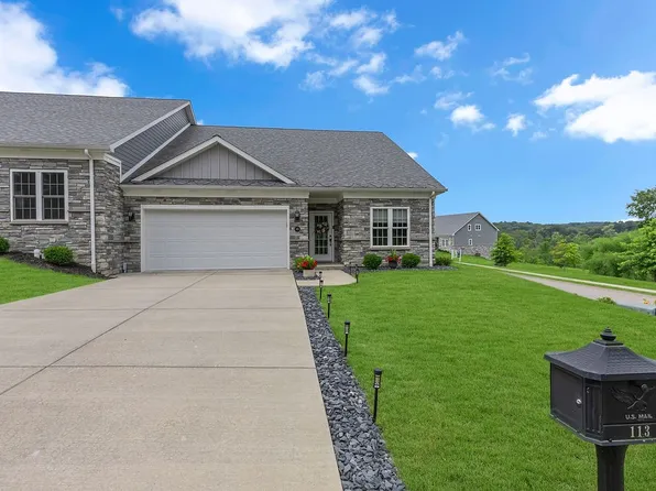 113 Dano Dr #37, Beaver, PA 15009