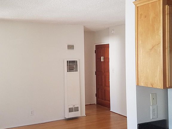5th image of 936 18th St Floor 2