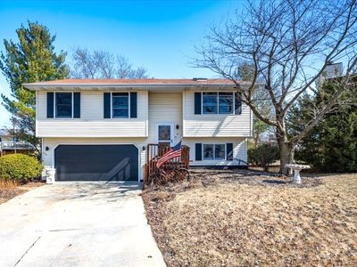 6 Moonstone Ct, Bloomington, IL, 61704