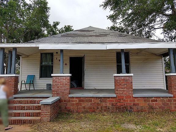 5th image of 1920 Barrancas Ave