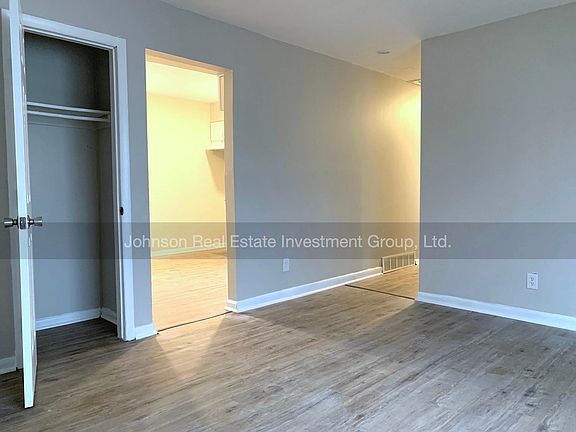 Spacious living room with lots of storage space.