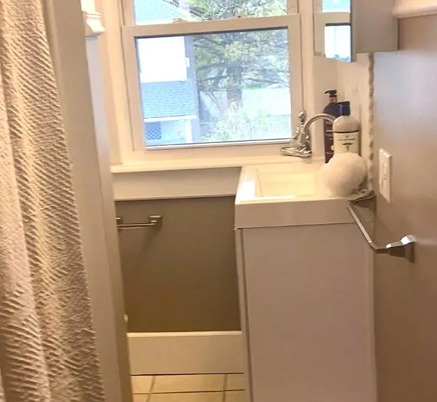 469 Carey Ave — Photo 13
