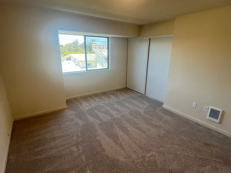 415 Dela Vina Ave #C — Photo 15