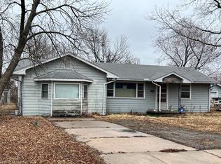 518 N State St, El Dorado, KS 67042