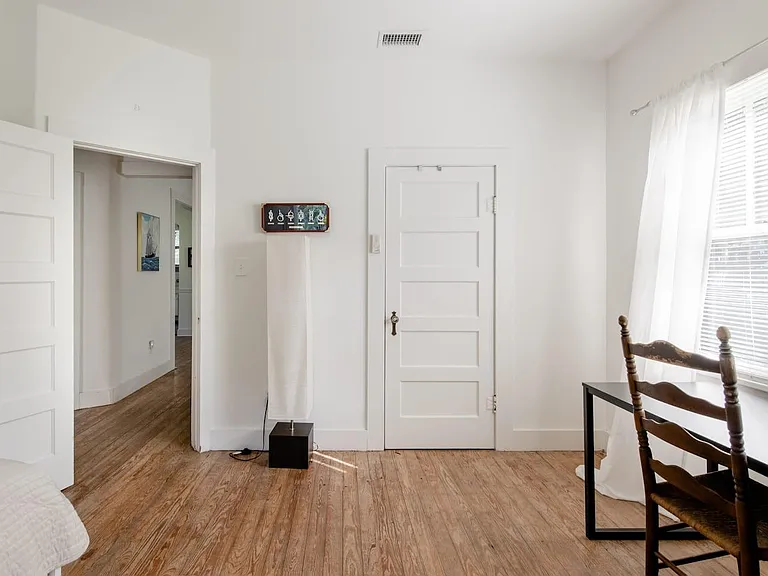 302 N Peninsula Ave — Photo 17
