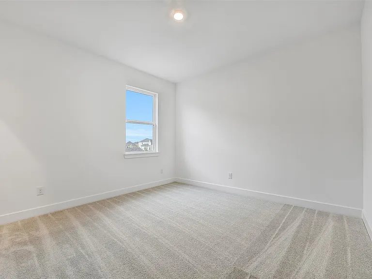 1673 Birch Lake Bnd — Photo 32