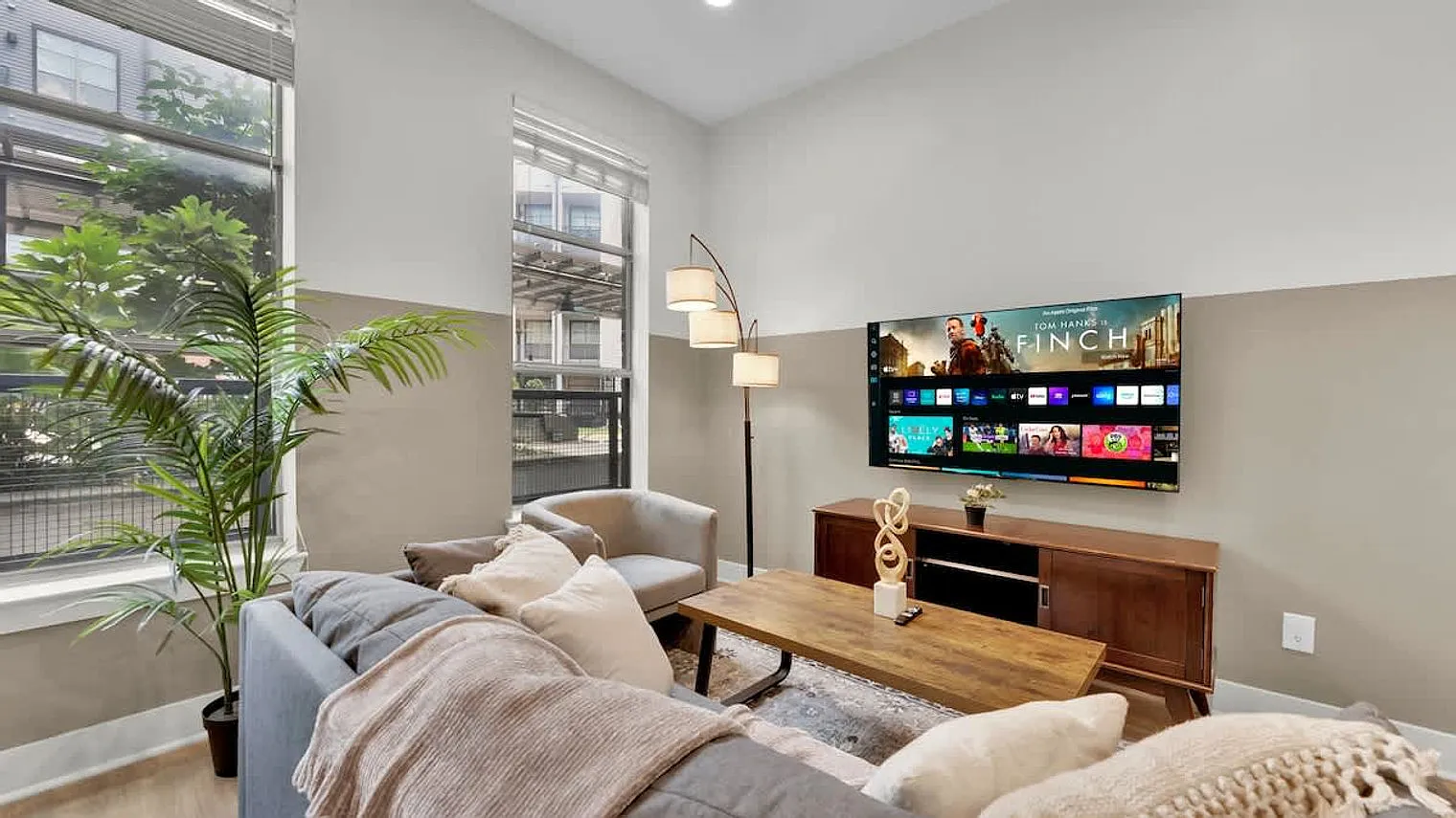 1 bed, 1.0 bath, $2,824 — Photo 4