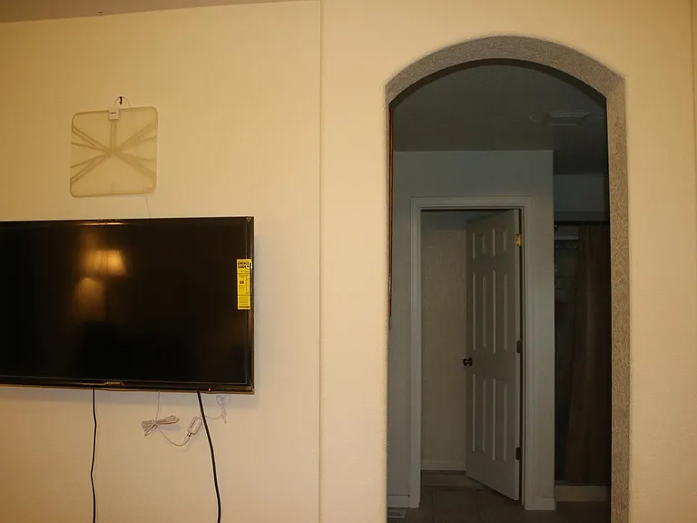 11377 Waldorf Ct — Photo 27