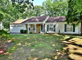 55 Chelsea Rd, Jackson, NJ 08527