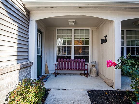 3rd image of 2139 Longford Dr