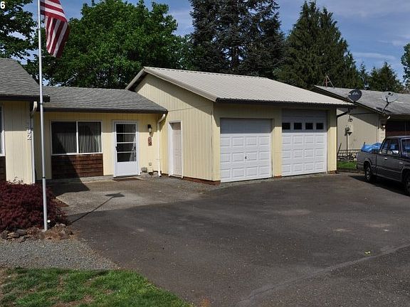2nd image of 302 N Cedar Ave