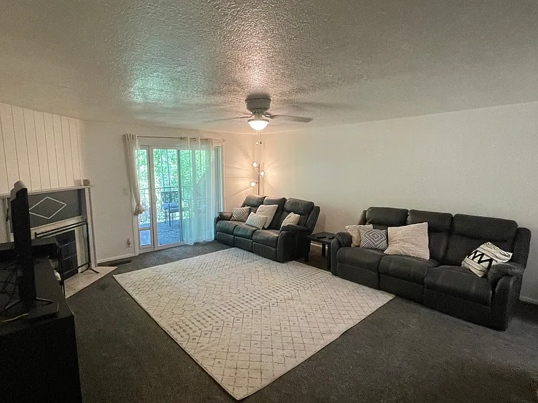 255 Temple Ave #10 — Photo 1