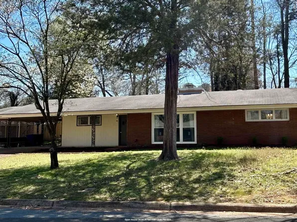 111 Park Cir, Florence, AL 35630