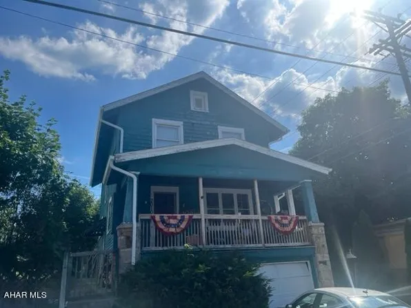 2010 15th St, Altoona, PA 16601