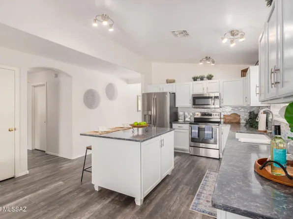 9052 N Sweet Acacia Pl, Tucson, AZ 85742