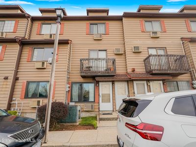 72 Lamped Loop, Staten Island, NY, 10314