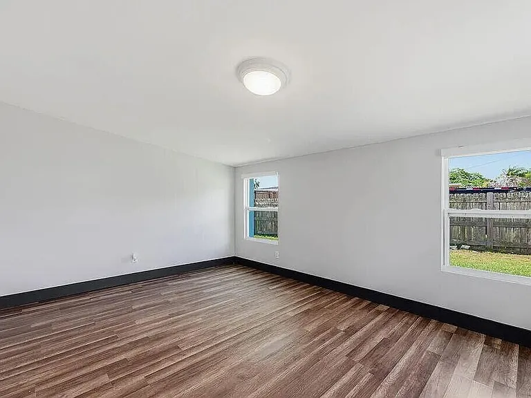 102 SE El Sito Ct — Photo 12