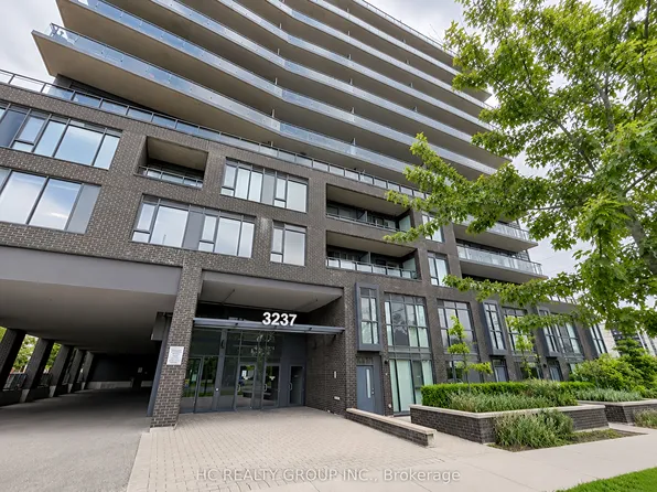 3237 Bayview Ave #312, Toronto, ON M2K 0G1