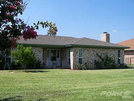 1st image of 404 Tahiti Dr