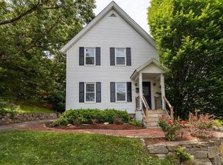 31 Forest Ave, Hudson, MA 01749