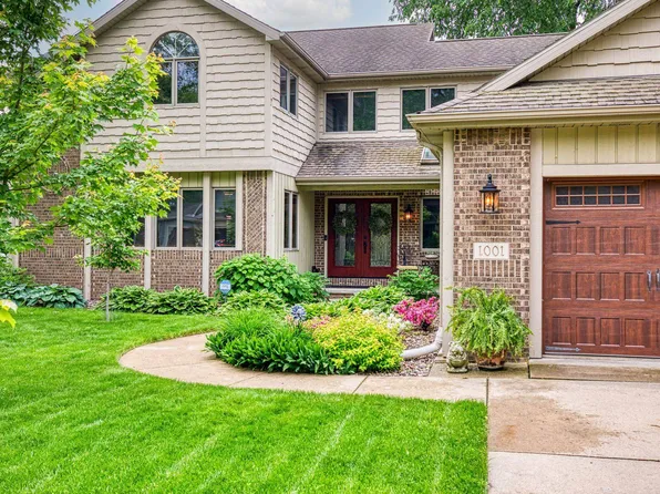 1001 E Kramer Ln, Appleton, WI 54915
