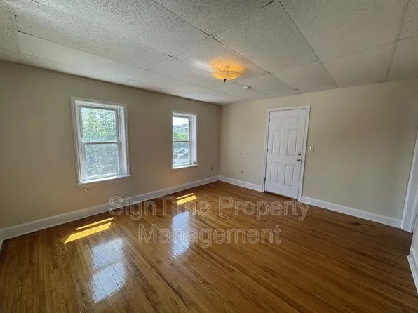 61 E Franklin St APT 5, Hagerstown, MD 21740