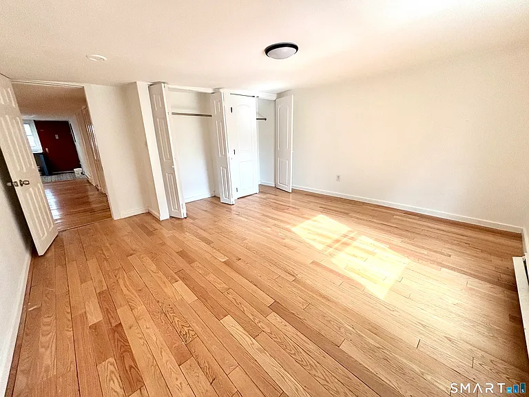 582 Main St — Photo 8
