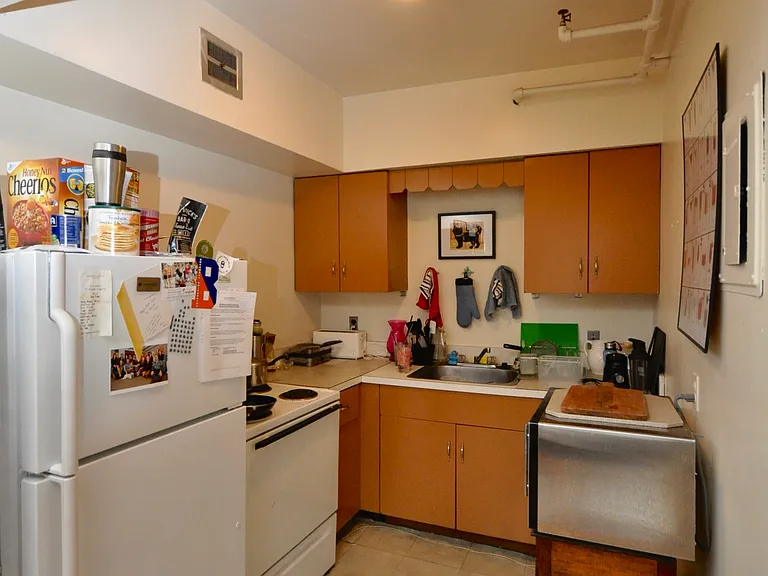 186 Beacon St #A — Photo 2