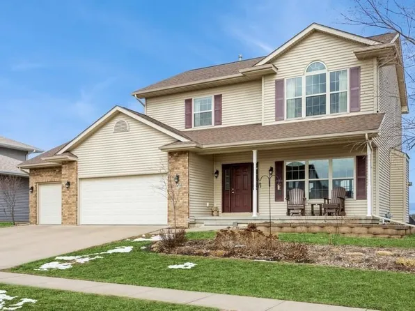 240 E Jefferson St, North Liberty, IA 52317