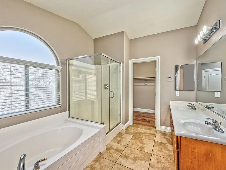 1593 Dark Wolf Ave — Photo 7