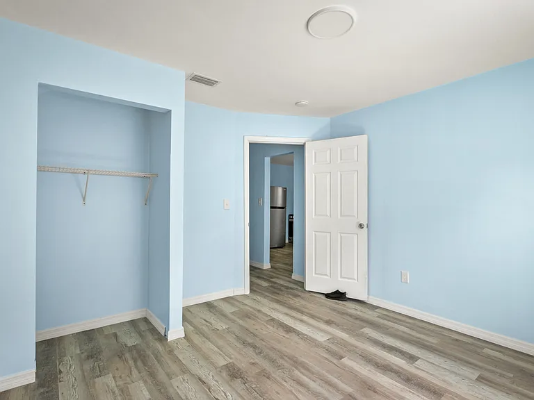 260 Vernis Ave — Photo 19
