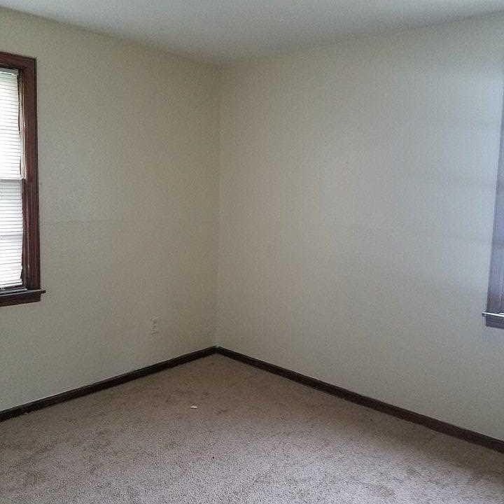 2nd image of 4214 Crafton Ave