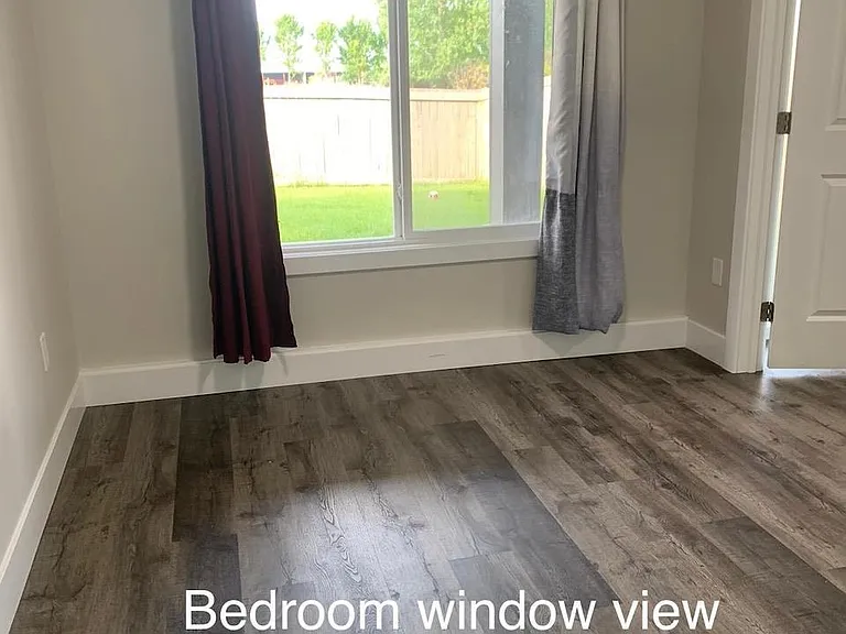 1218 30th Ave NW — Photo 5