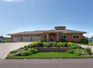 N8345 Ducke Dr, Holmen, WI 54636