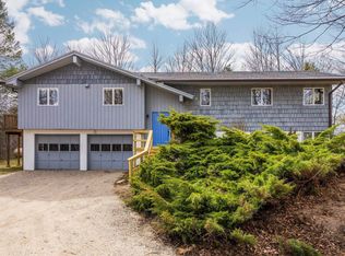 8822 E Bahle Rd, Suttons Bay, MI 49682