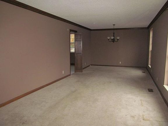2nd image of 308 Clearlake Dr W