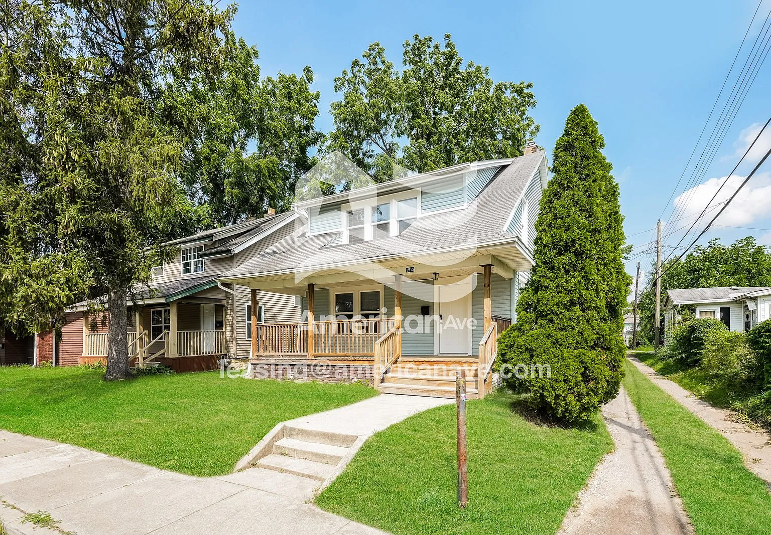 3 bed, 1.0 bath, 1274 sqft, $1,197 — Photo 2