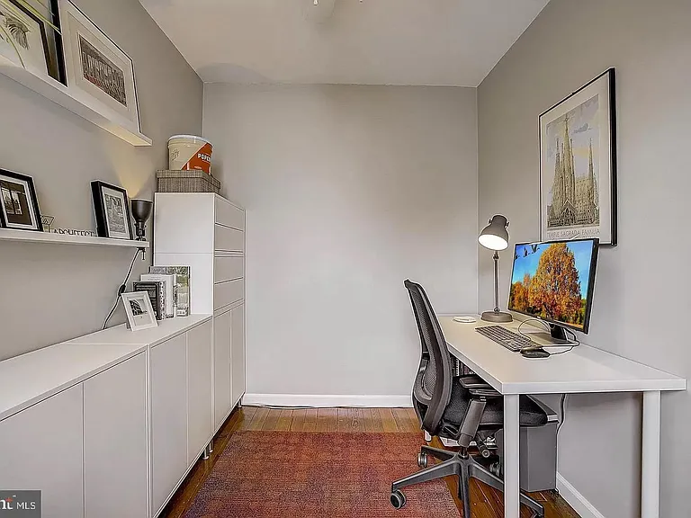 2735 Reno St — Photo 9