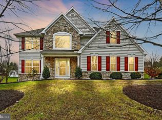 104 Swedesford Ln, Millersville, PA 17551