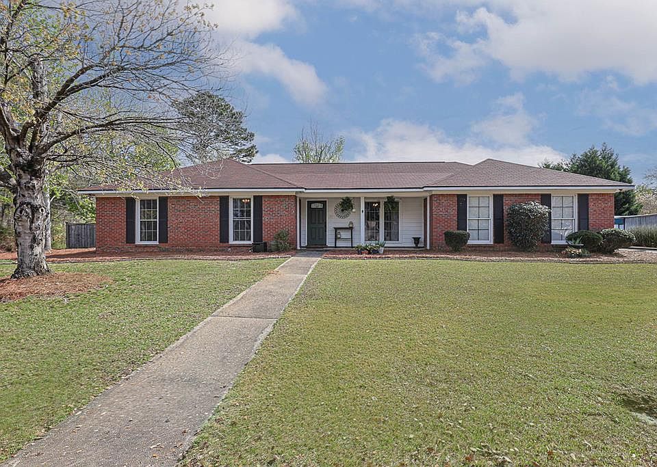 1st image of 6686 Glenmore Way