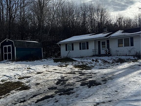 2nd image of 598 Turnpike Rd