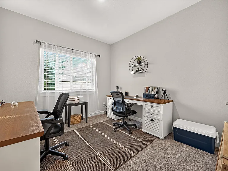 7211 Colwyn Bay Trl — Photo 32